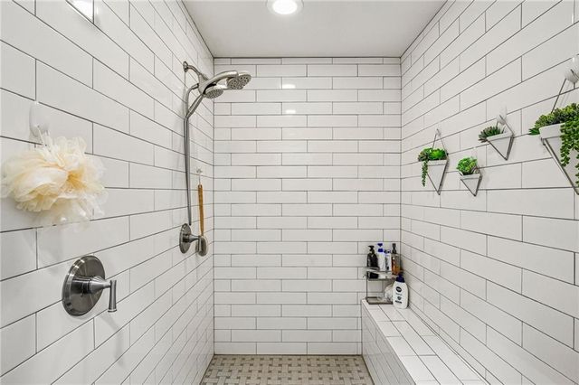 2100 Prairie Creek Drive, Kearney, MO 64060