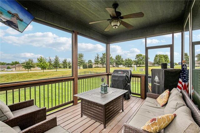 2100 Prairie Creek Drive, Kearney, MO 64060