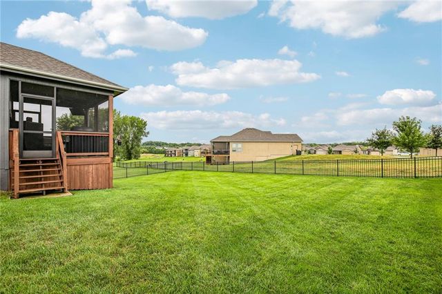 2100 Prairie Creek Drive, Kearney, MO 64060