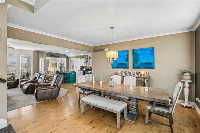 2100 Prairie Creek Drive, Kearney, MO 64060