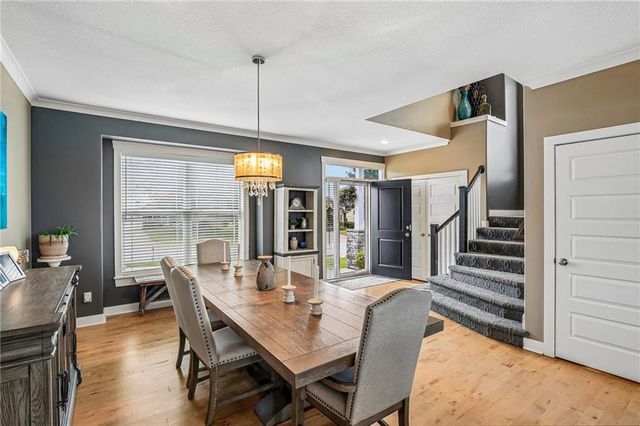 2100 Prairie Creek Drive, Kearney, MO 64060