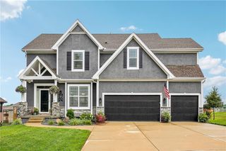 2100 Prairie Creek Drive, Kearney, MO 64060