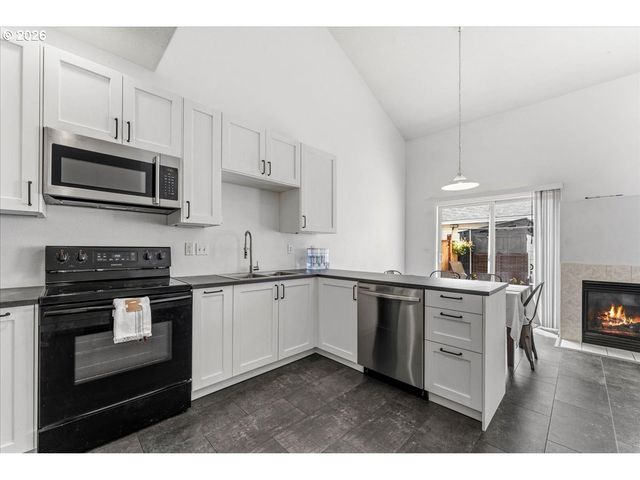 1545 Ne 132ND Ave, Portland, OR 97230