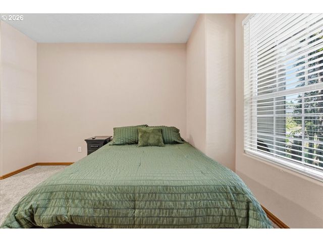 1545 Ne 132ND Ave, Portland, OR 97230