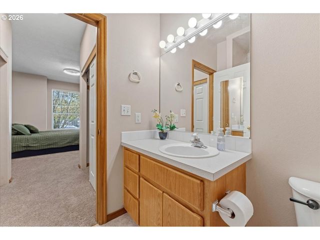 1545 Ne 132ND Ave, Portland, OR 97230