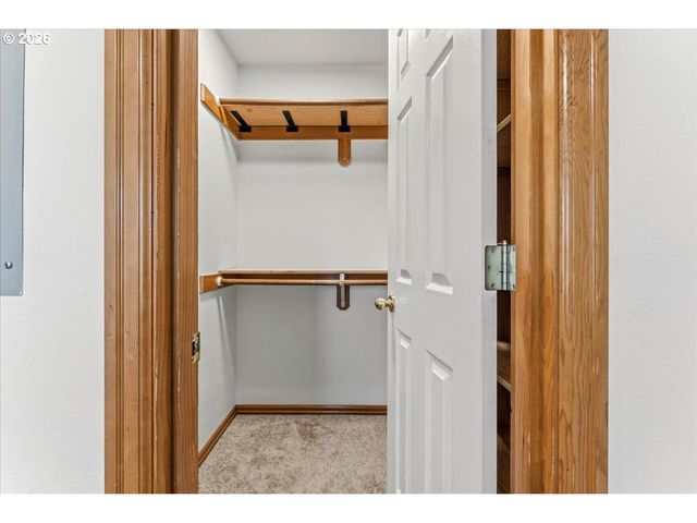 1545 Ne 132ND Ave, Portland, OR 97230
