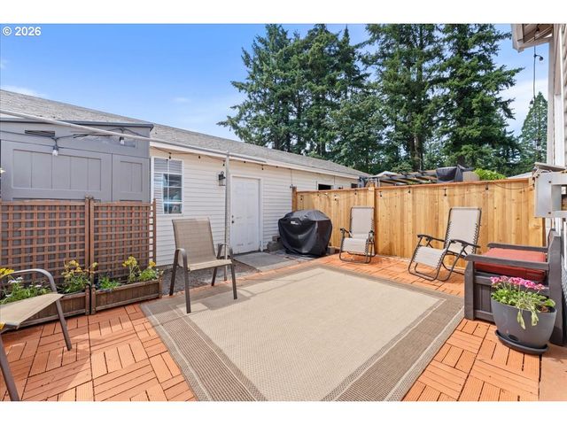 1545 Ne 132ND Ave, Portland, OR 97230