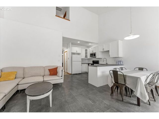 1545 Ne 132ND Ave, Portland, OR 97230