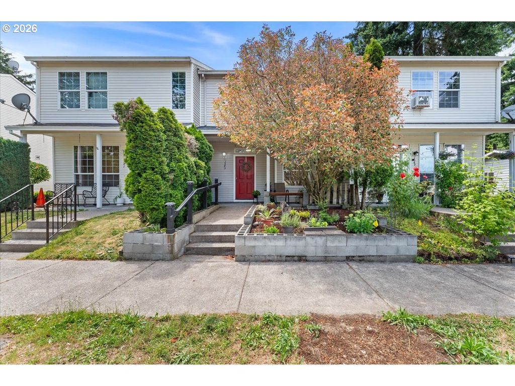 1545 Ne 132ND Ave, Portland, OR 97230