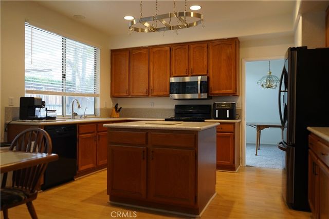 24054 Bearskin, Murrieta, CA 92562