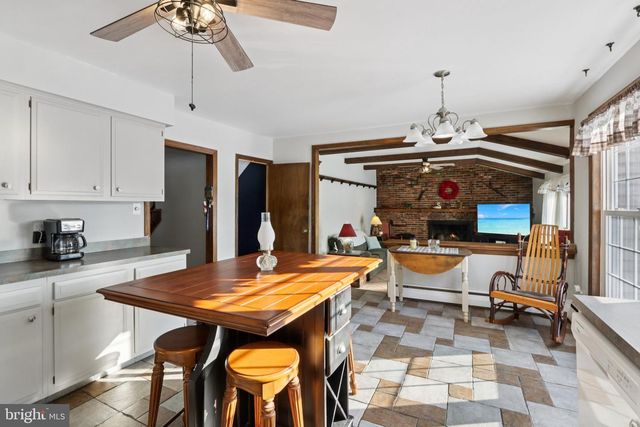 2296 BRAMBLE GATE DR, Hatfield, PA 19440