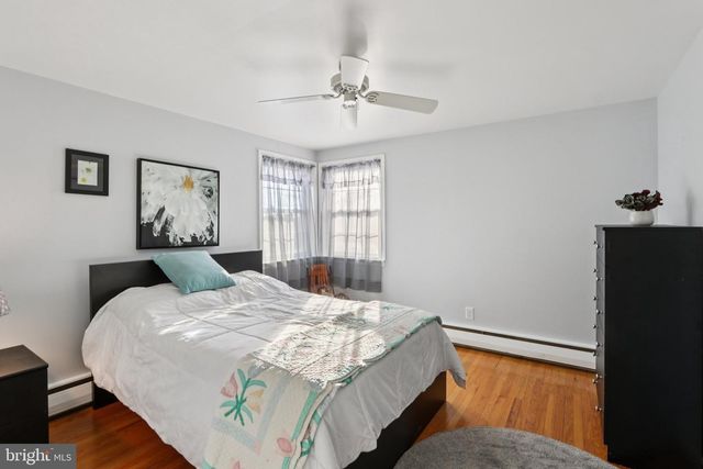 2296 BRAMBLE GATE DR, Hatfield, PA 19440