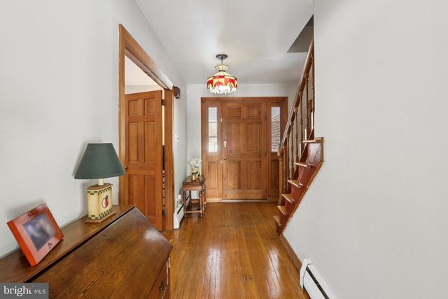 2296 BRAMBLE GATE DR, Hatfield, PA 19440