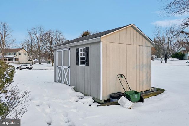 2296 BRAMBLE GATE DR, Hatfield, PA 19440