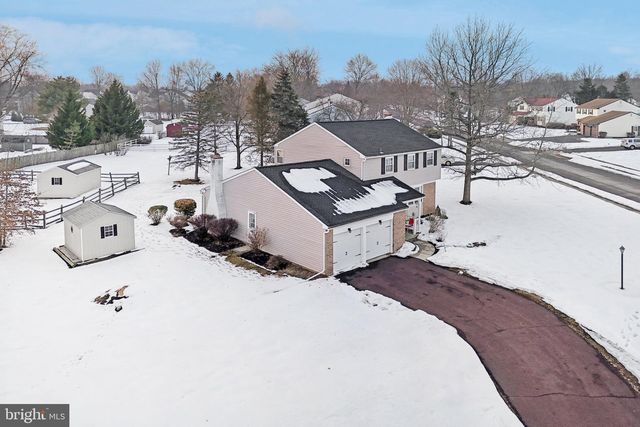 2296 BRAMBLE GATE DR, Hatfield, PA 19440