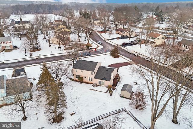 2296 BRAMBLE GATE DR, Hatfield, PA 19440