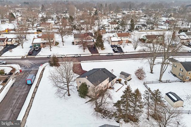 2296 BRAMBLE GATE DR, Hatfield, PA 19440