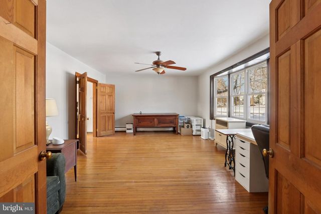 2296 BRAMBLE GATE DR, Hatfield, PA 19440