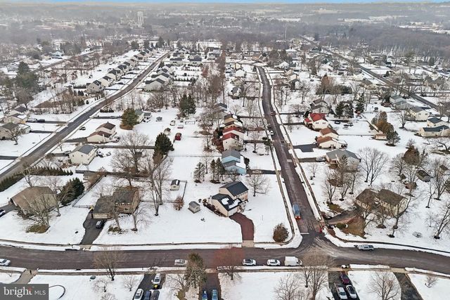 2296 BRAMBLE GATE DR, Hatfield, PA 19440