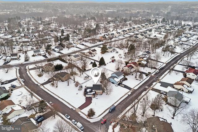 2296 BRAMBLE GATE DR, Hatfield, PA 19440