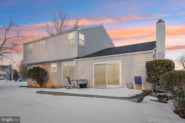 2296 BRAMBLE GATE DR, Hatfield, PA 19440