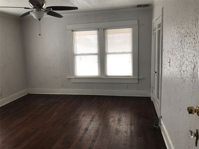 813 W 8th Street 2, Dallas, TX 75208