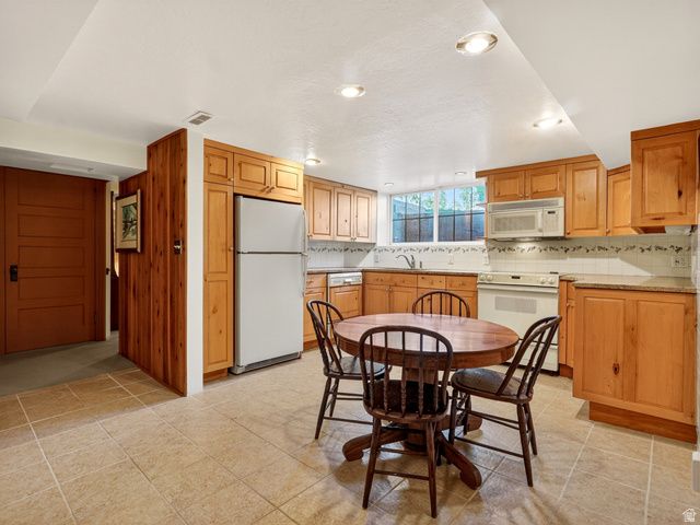 527 E 11TH AVE, Salt Lake City, UT 84103