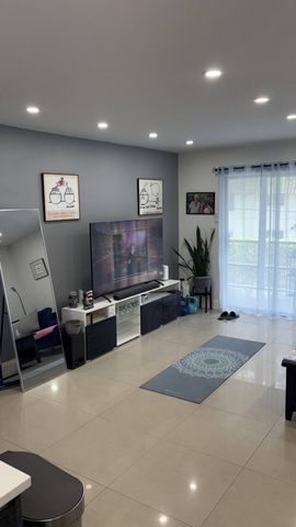 20 SE 13th Street B7, Boca Raton, FL 33432