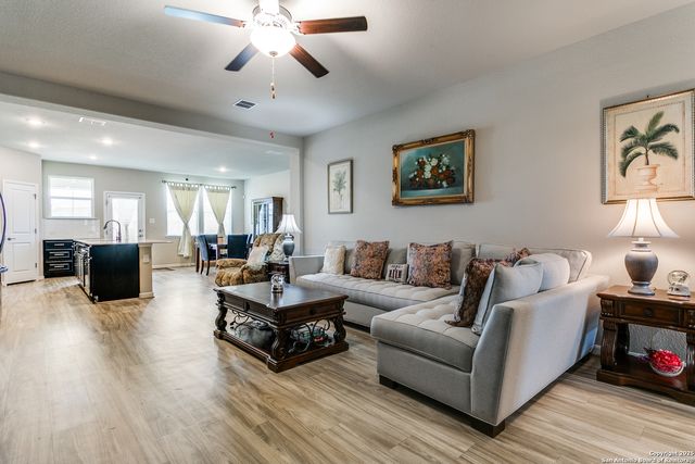 8359 sunrise, Schertz, TX 78154