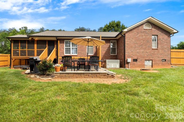 7760 Wallace Lane, Denver, NC 28037