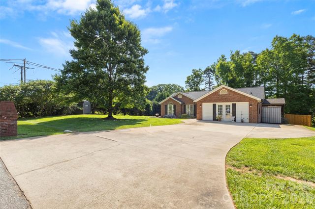 7760 Wallace Lane, Denver, NC 28037