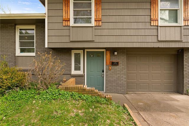 12005 Belmont Avenue, Grandview, MO 64030