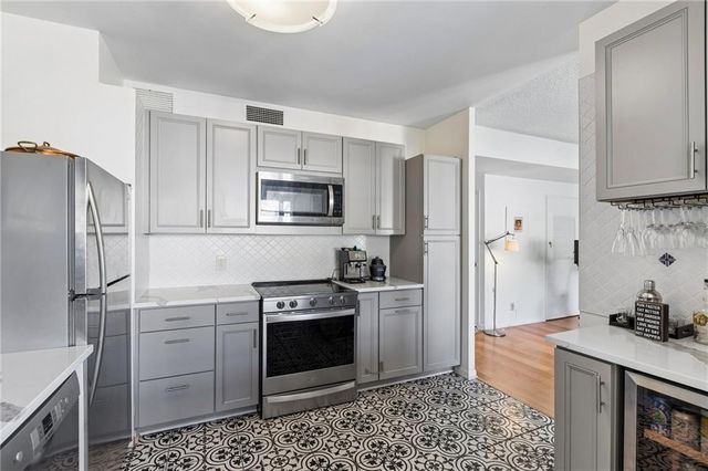 333 W Meyer Boulevard 306, Kansas City, MO 64113