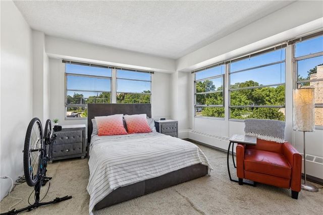333 W Meyer Boulevard 306, Kansas City, MO 64113