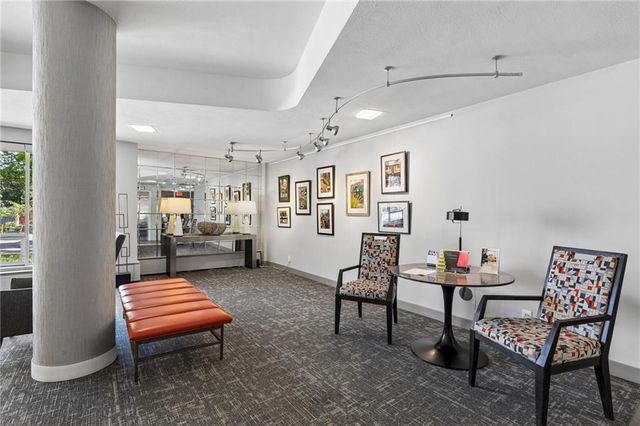 333 W Meyer Boulevard 306, Kansas City, MO 64113