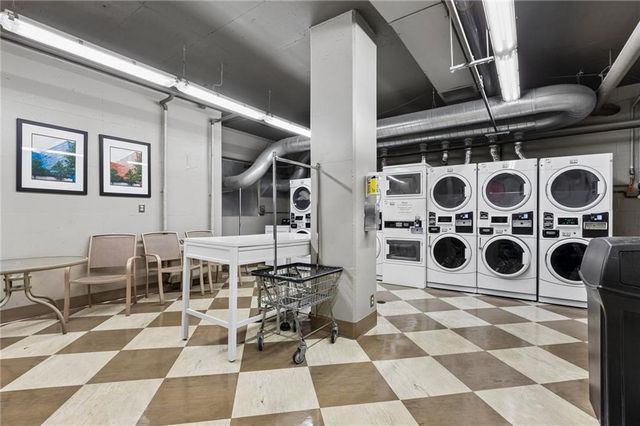 333 W Meyer Boulevard 306, Kansas City, MO 64113