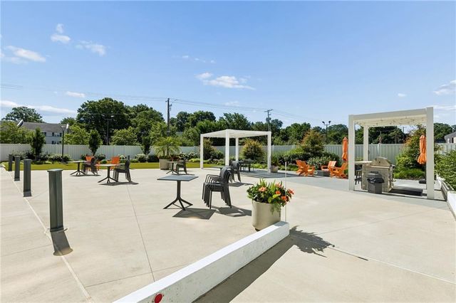333 W Meyer Boulevard 306, Kansas City, MO 64113