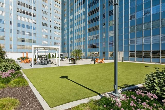 333 W Meyer Boulevard 306, Kansas City, MO 64113