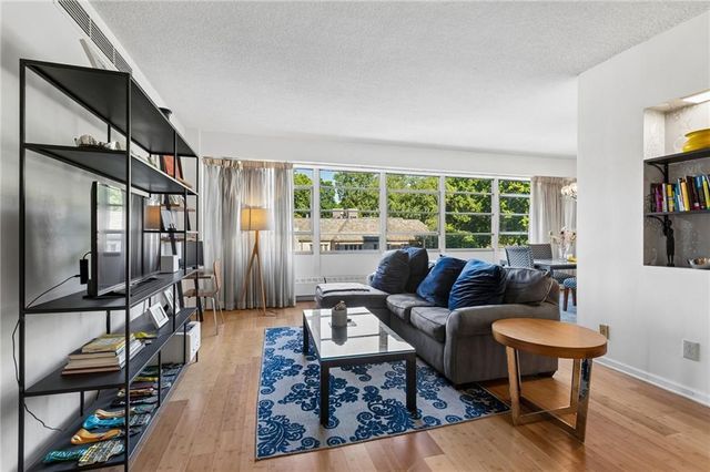 333 W Meyer Boulevard 306, Kansas City, MO 64113