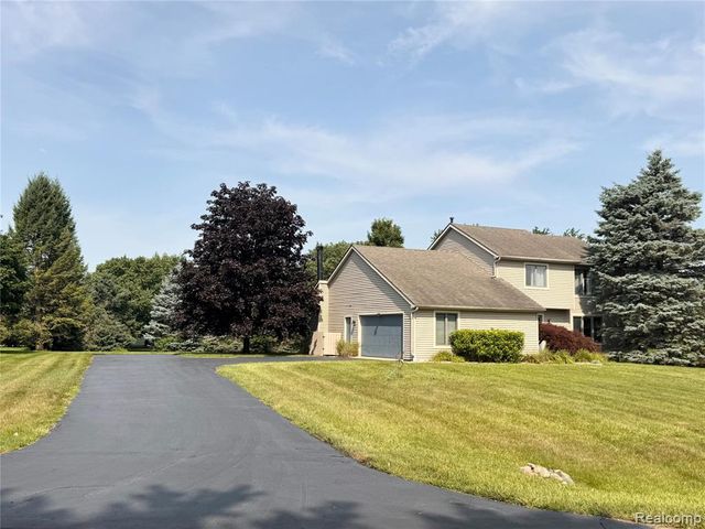 2132 Maple Creek Circle, Ann Arbor, MI 48108
