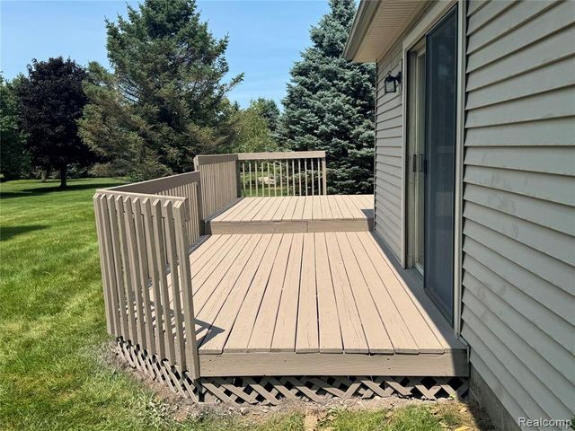 2132 Maple Creek Circle, Ann Arbor, MI 48108
