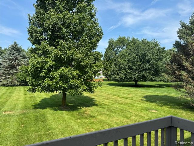 2132 Maple Creek Circle, Ann Arbor, MI 48108
