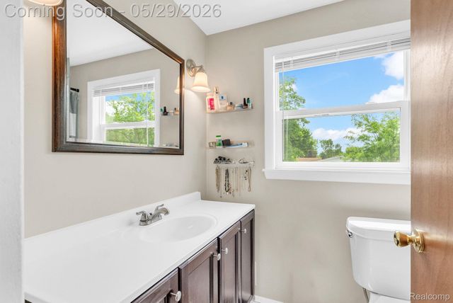 30615 Grandview Avenue, Westland, MI 48186