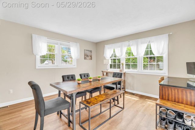 30615 Grandview Avenue, Westland, MI 48186