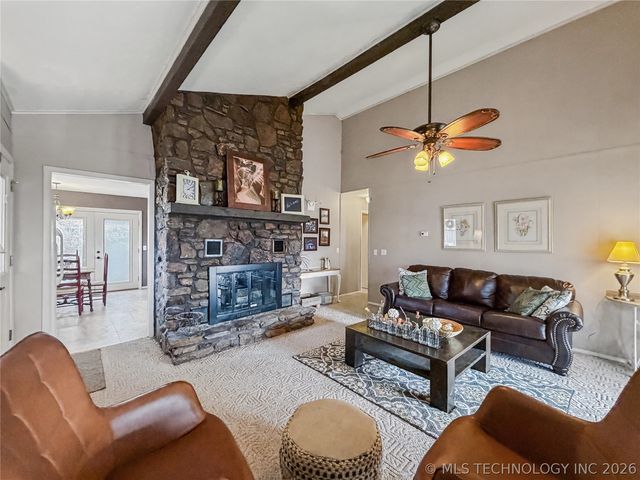 20388 W Cherokee Trail, Cookson, OK 74427