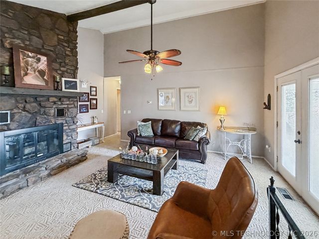 20388 W Cherokee Trail, Cookson, OK 74427