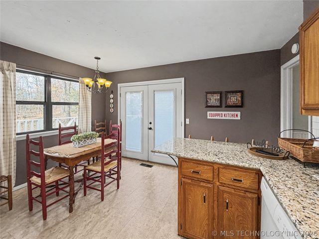 20388 W Cherokee Trail, Cookson, OK 74427