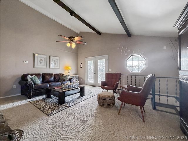 20388 W Cherokee Trail, Cookson, OK 74427