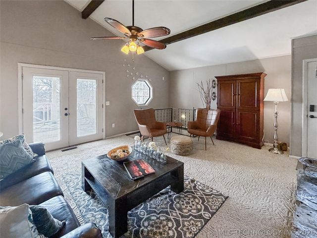 20388 W Cherokee Trail, Cookson, OK 74427