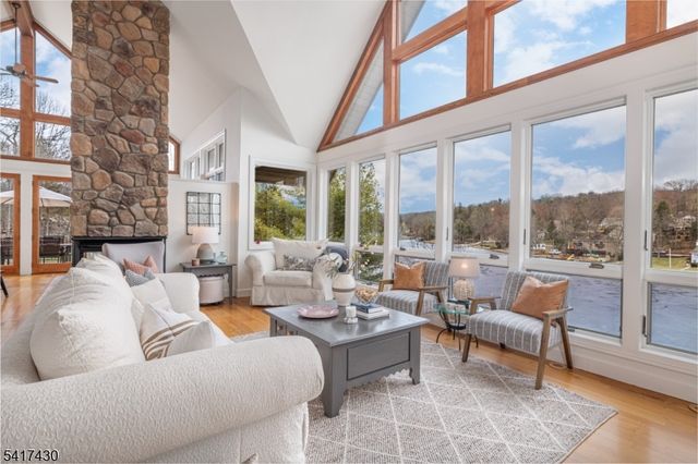 10 Hemlock Ave, Andover Twp., NJ 07860